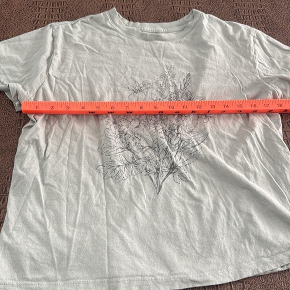 Doe Green short sleeve Floral Crew Neck t-shirt size medium - Picture 4 of 6